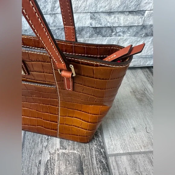 Dooney & Bourke Croco Lexington Shopper Classic Neutral Handbag - Picture 6 of 15